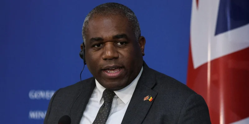 Лондон вимагає арешту російських коштів