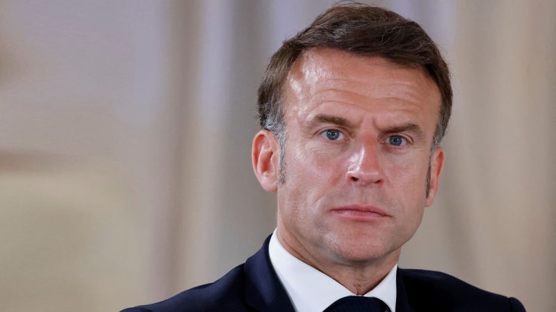 Президент Франції попередив РФ про наслідки зриву домовленостей