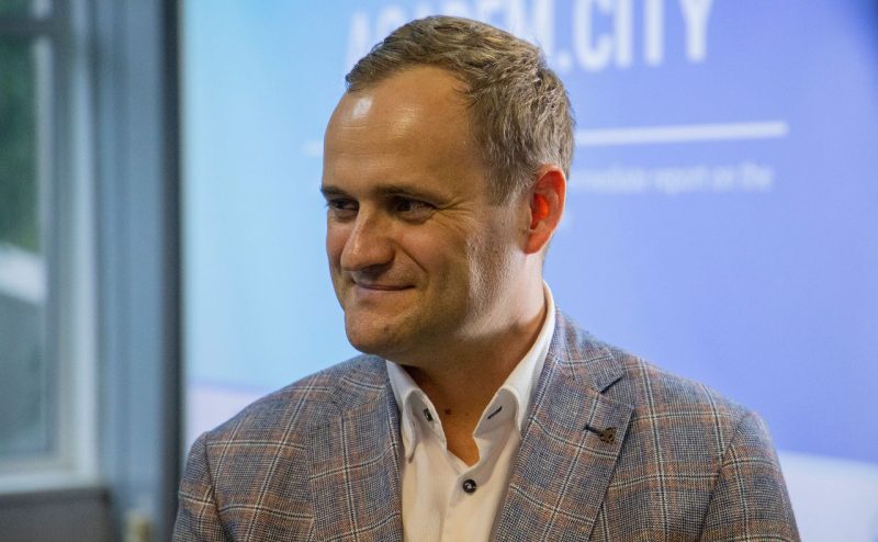 Уряд виділив 1,8 млрд грн для прифронтових громад