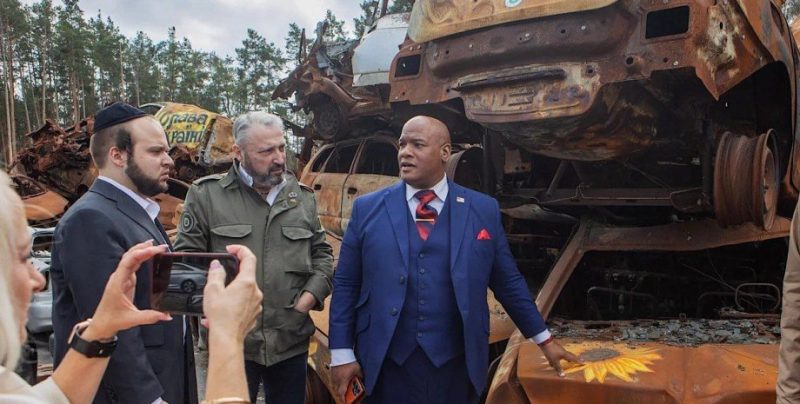 Як візит до України вплинув на радника Трампа