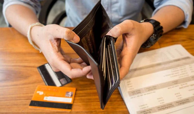 Українці все більше беруть у борг чи варто турбуватись