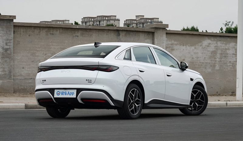 BYD Seal 06, бюджетний електромобіль із швидкою зарядкою та великим запасом ходу