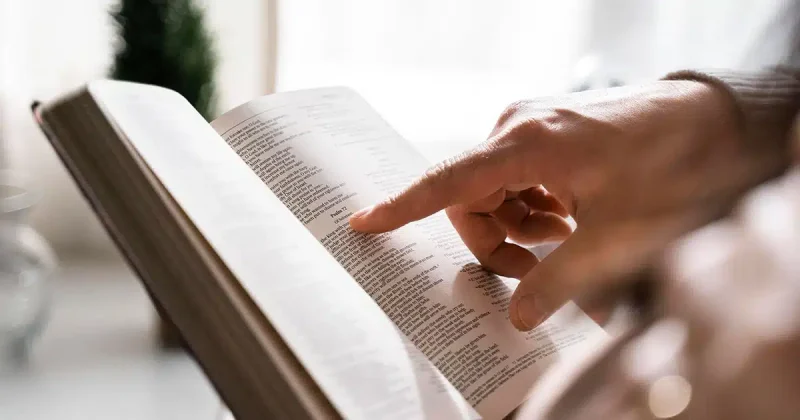 Комп’ютерний аналіз розв’язав давні суперечки навколо Біблії