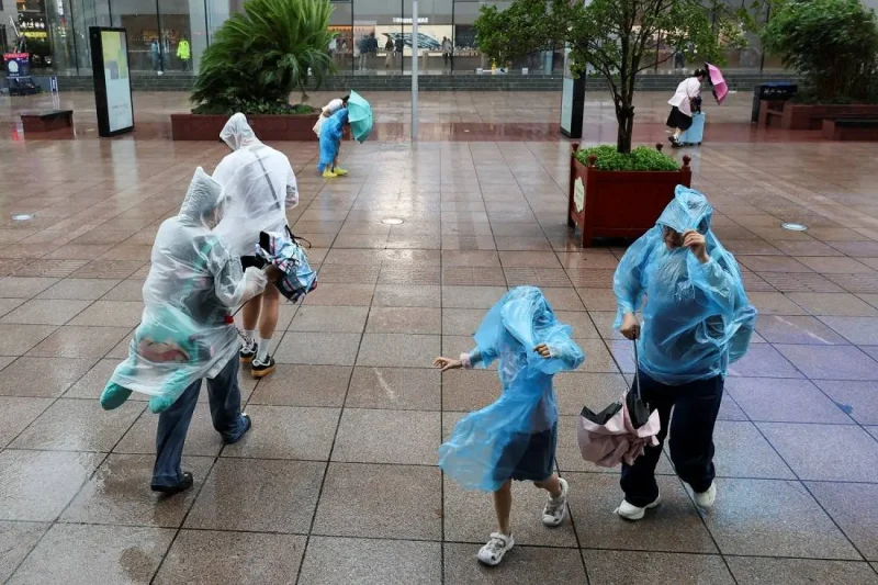 Через тропічний шторм у Шанхаї евакуювали 280 тисяч осіб