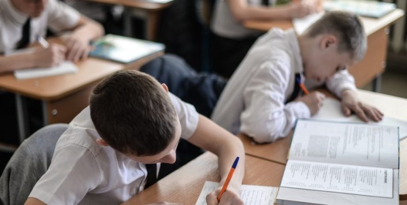 Одноразова допомога 5 тисяч гривень для першокласників, що потрібно знати