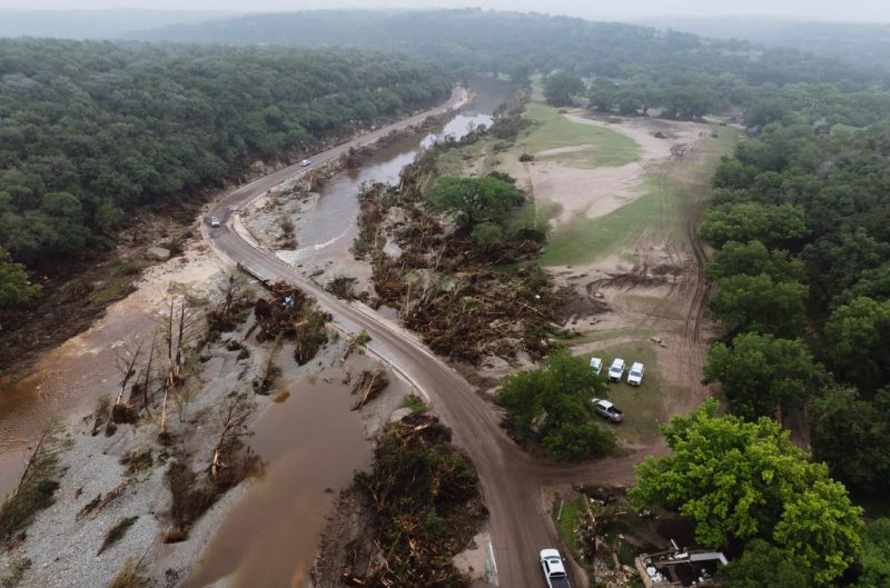 Повінь у Техасі забрала життя понад 50 людей — найгірше в дитячому таборі
