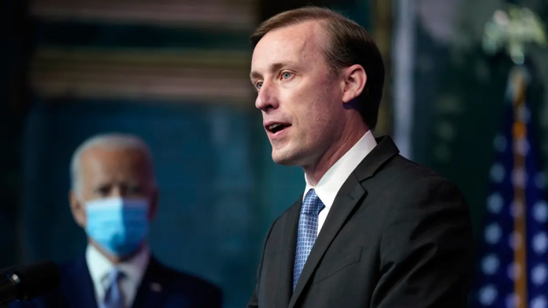 Салліван звинуватив Трампа у зриві військової допомоги Україні