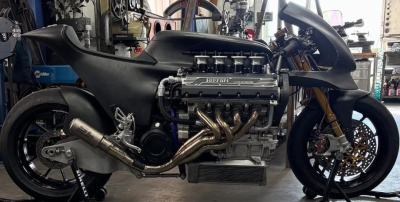 У США створили унікальний мотоцикл Ferrari з двигуном V8