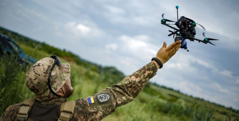 В Україні запустили цифрову платформу DOT-Chain Defence для швидкого постачання зброї