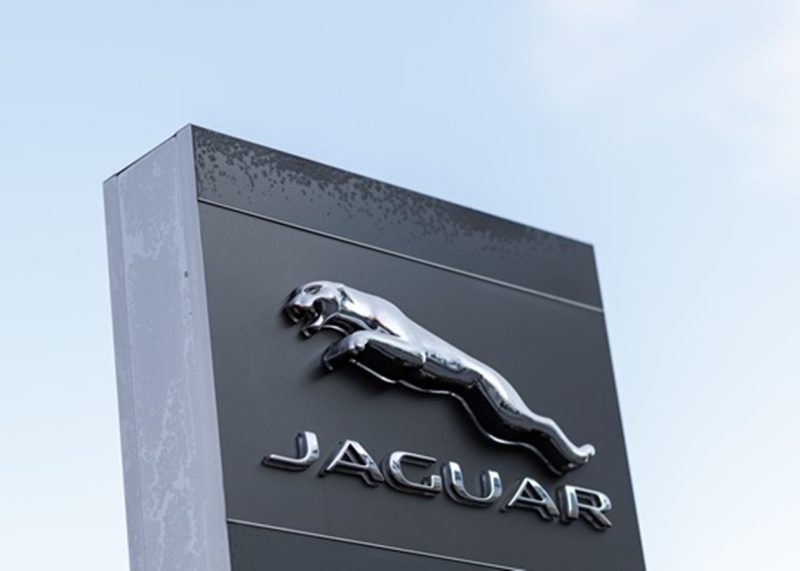 Адріан Марделл залишає Jaguar Land Rover після 35 років роботи