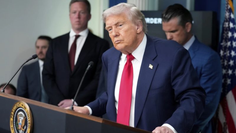 Трамп атакував ЗМІ через висвітлення майбутньої зустрічі з Путіним