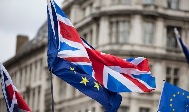 Британія ввела 100 нових санкцій проти Росії