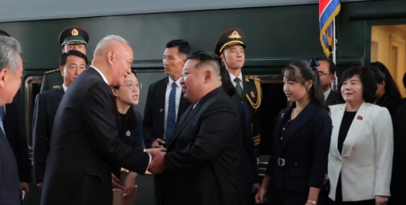 Донька Кім Чен Ина з’явилася на параді в Пекіні поруч із батьком