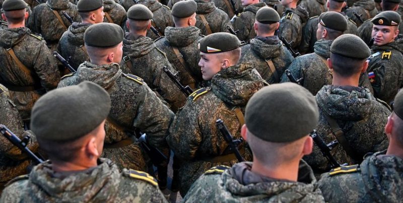 Росія створює стратегічний резерв і готується до тривалої війни