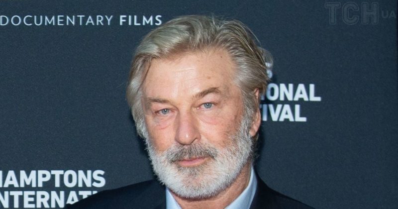 Аварія за участю Алека Болдвіна: розбито авто дружини, але всі цілі