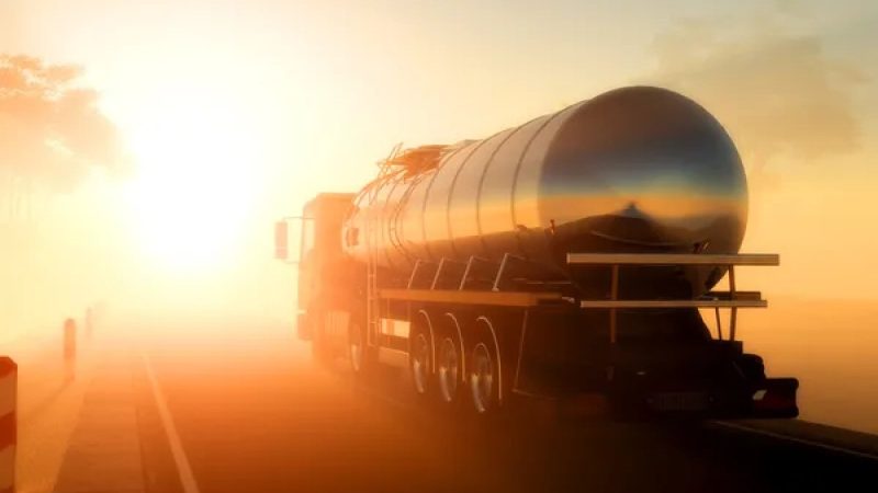 Митниця фіксує збільшення постачань якісного пального в Україну