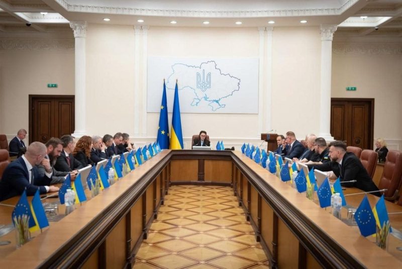 Україна визначила критерії для країн із дозволеним множинним громадянством