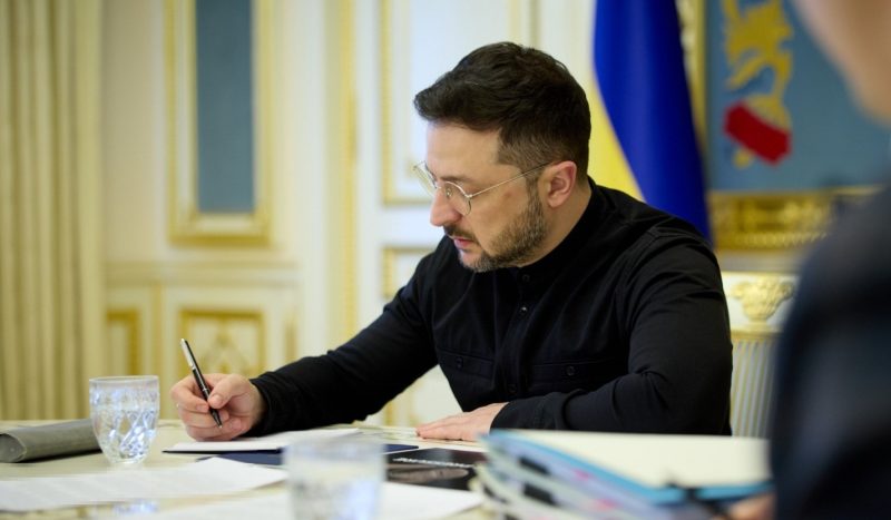 Зеленський оголосив про пакет “зимової підтримки” для українців