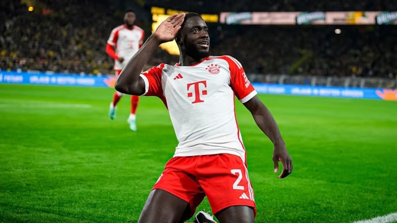 Челсі та Манчестер Сіті цікавляться захисником Баварії Упамекано