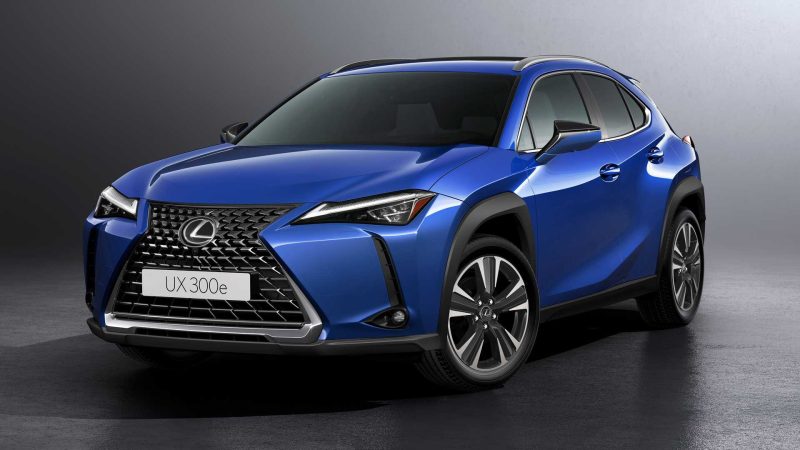 Lexus припиняє реалізацію свого першого електричного автомобіля