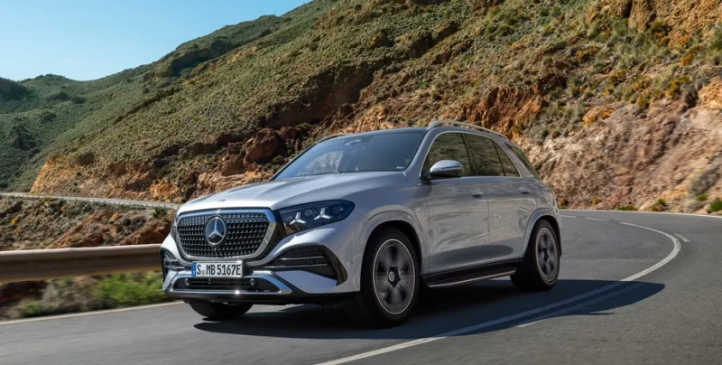 Оновлені кросовери Mercedes: новий дизайн та потужні двигуни