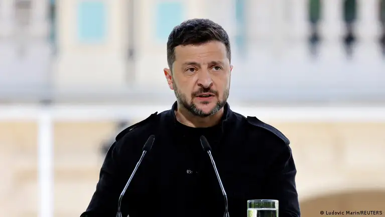 Зеленський та парламент досягли угоди: звільнення уряду не відбудеться найближчим часом
